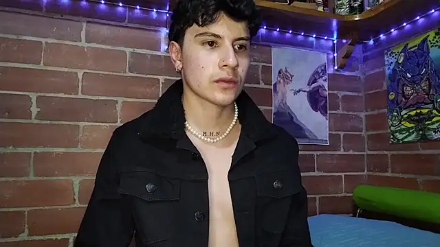 Snapshot of PaulDamico chatting on 03-05-26, 11:12 PaulDamico online show from 03-05-26, 11:12