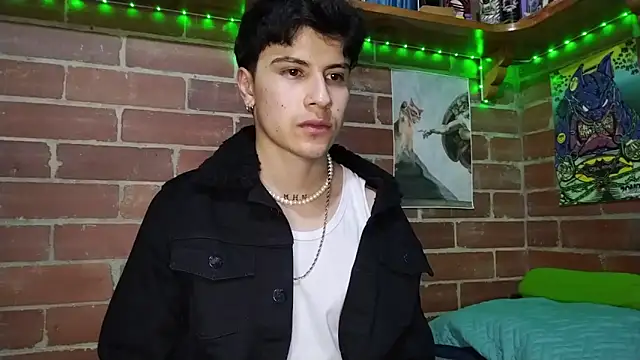 Snapshot of PaulDamico chatting on 03-06-26, 11:17 PaulDamico online show from 03-06-26, 11:17