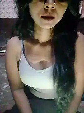 Snapshot of Ayesha_Khan1 chatting on 04-10-26, 10:47 Ayesha Khan1 online show from 04-10-26, 10:47
