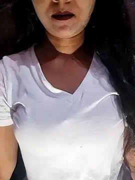 Snapshot of Ayesha_Khan1 chatting on 04-17-26, 10:40 Ayesha Khan1 online show from 04-17-26, 10:40