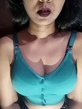 Snapshot of Ayesha_Khan1 chatting on 04-19-26, 11:20 Ayesha Khan1 online show from 04-19-26, 11:20