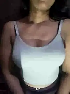 Snapshot of Ayesha_Khan1 chatting on 04-23-26, 12:29 Ayesha Khan1 online show from 04-23-26, 12:29