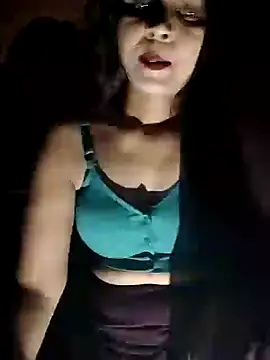 Snapshot of Ayesha_Khan1 chatting on 04-26-26, 07:39 Ayesha Khan1 online show from 04-26-26, 07:39