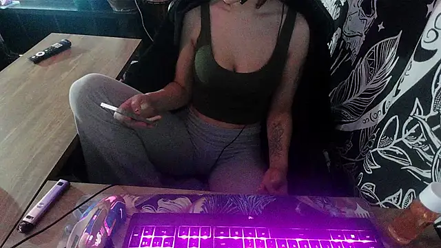 R0xxyFoxxy online show from 02-08-26, 10:02