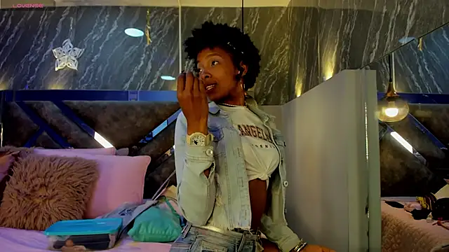 Afrodita Greenn online show from 02-04-26, 03:34