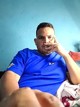 Snapshot of THONETE chatting on 04-14-26, 01:50 THONETE online show from 04-14-26, 01:50