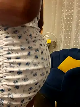 Barbieee1301 online show from 03-05-26, 06:37