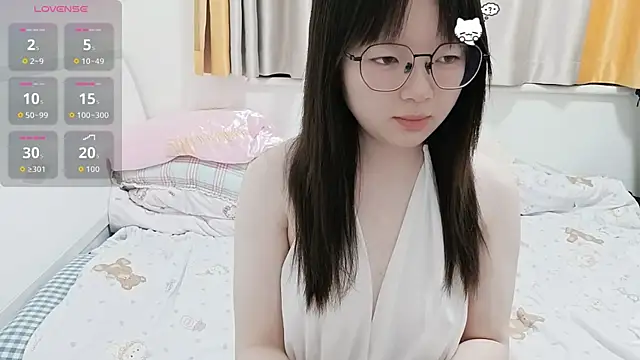 Snapshot of weiwei4999 chatting on 04-26-26, 01:20 weiwei4999 online show from 04-26-26, 01:20