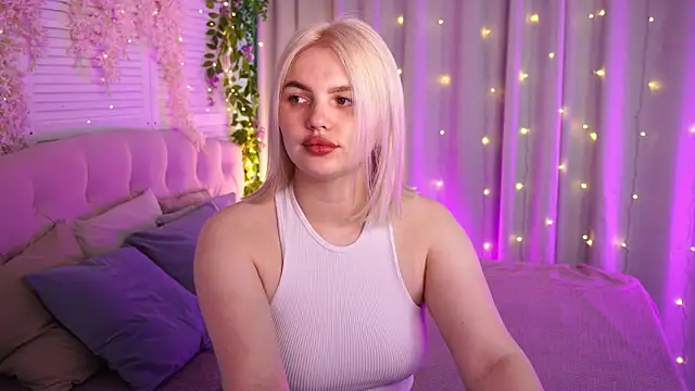 AmeliaWeells online show from 05-13-26, 02:42