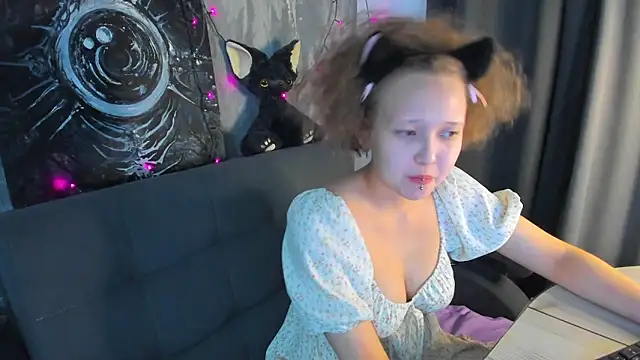 Snapshot of Senya_Sol chatting on 03-31-26, 10:21 Senya Sol online show from 03-31-26, 10:21