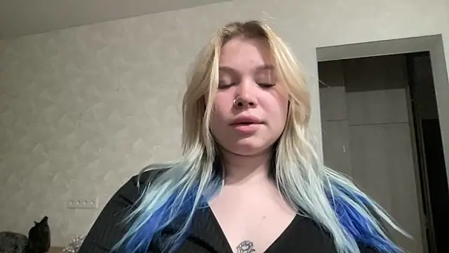 Snapshot of Lulu_Di chatting on 03-02-26, 08:37 Lulu Di online show from 03-02-26, 08:37