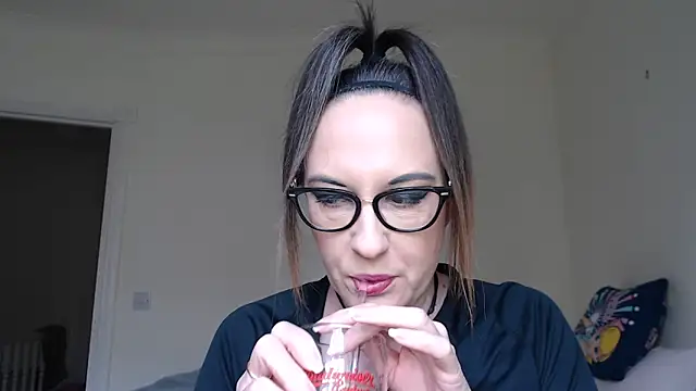 PsychicDominatrix online show from 02-13-26, 01:40