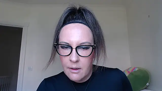 Snapshot of PsychicDominatrix chatting on 06-24-26, 10:25 PsychicDominatrix online show from 06-24-26, 10:25
