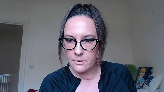 Snapshot of PsychicDominatrix chatting on 07-03-26, 09:05 PsychicDominatrix online show from 07-03-26, 09:05