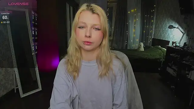 yourlovelyeve online show from 03-09-26, 04:22