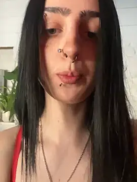 Snapshot of bellaxlauren chatting on 07-01-26, 04:18 bellaxlauren online show from 07-01-26, 04:18