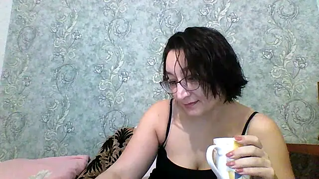 Snapshot of JanisMoon_ chatting on 02-07-26, 07:06 JanisMoon online show from 02-07-26, 07:06