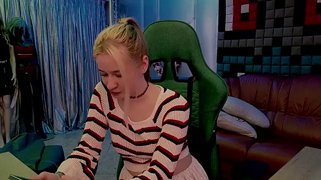 LeilaReal online show from 01-31-26, 09:02