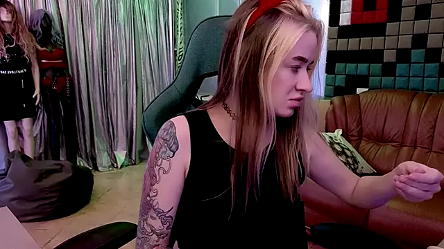 LeilaReal online show from 02-02-26, 09:35