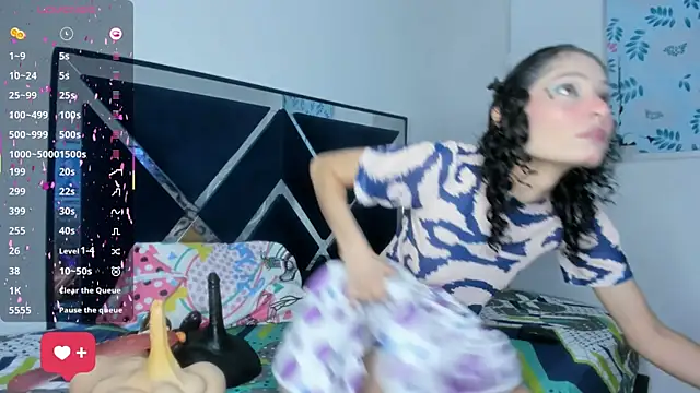 Snapshot of Ninna_Vergara chatting on 03-03-26, 01:23 Ninna Vergara online show from 03-03-26, 01:23