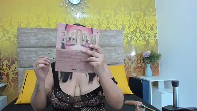 elianacollins23 online show from 02-10-26, 02:59