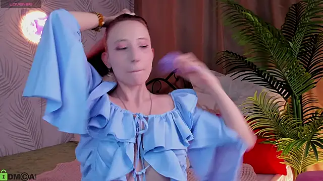 Lea much online show from 03-10-26, 01:10