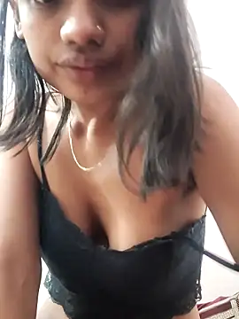 Snapshot of roohi_sexy22 chatting on 02-12-26, 06:14 roohi sexy22 online show from 02-12-26, 06:14