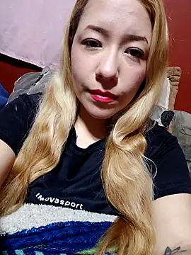 lunaruiz12 online show from 02-02-26, 02:43