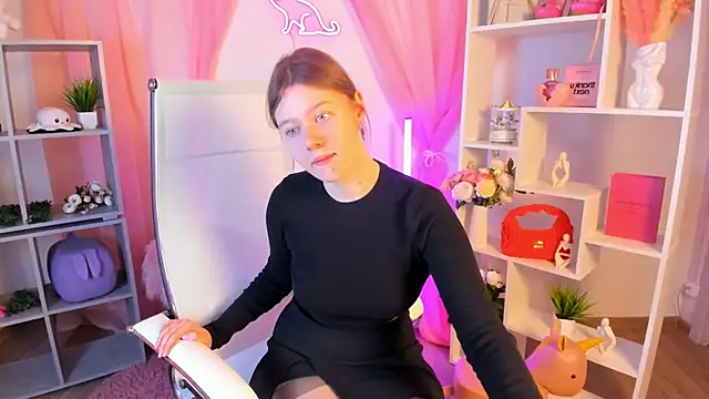 CelestineMauriac online show from 02-15-26, 06:15