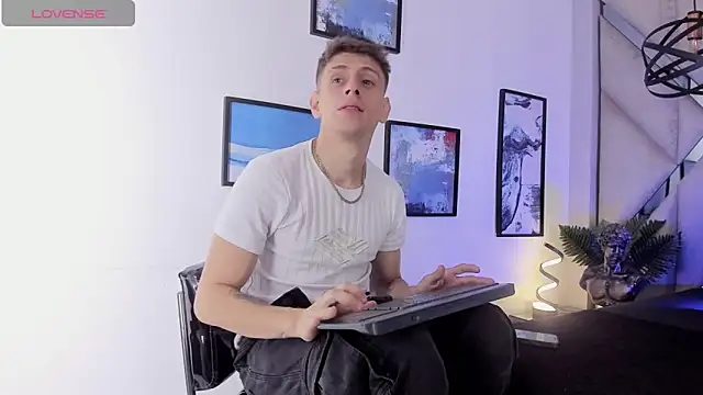 Jasper  jones online show from 02-19-26, 01:51