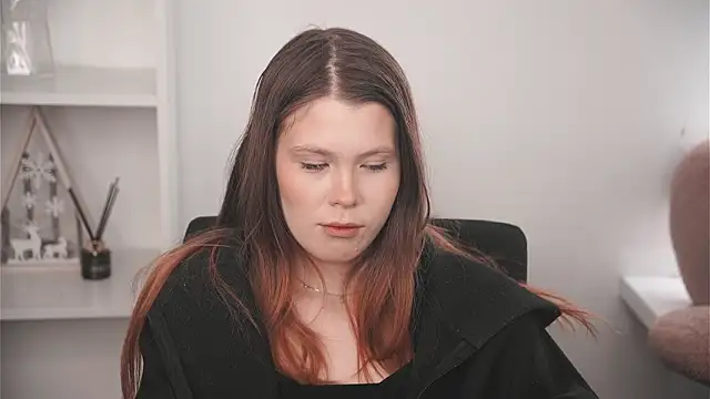 MarnieWootan online show from 03-04-26, 04:51