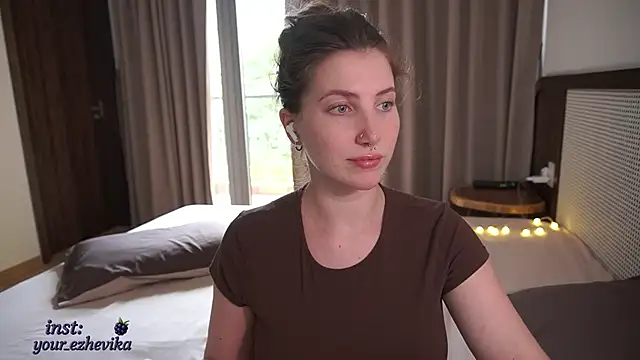 ItsEzheVika online show from 03-16-26, 09:13