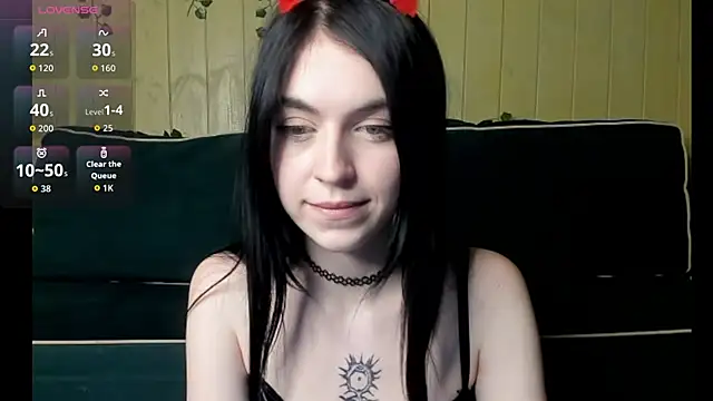 Snapshot of reze_daisies chatting on 03-25-26, 08:59 reze daisies online show from 03-25-26, 08:59