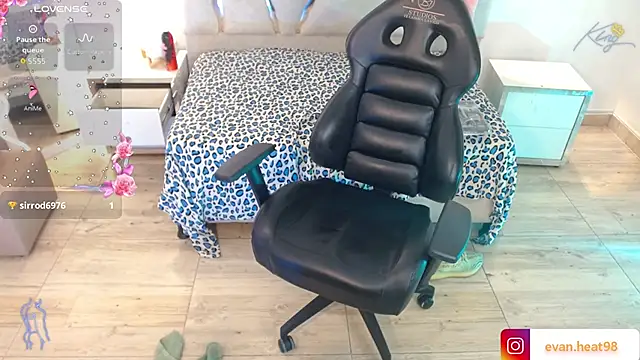 EVAN TAY online show from 02-03-26, 06:22