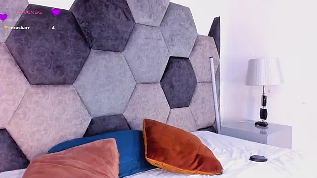 DulceJones online show from 03-10-26, 09:42