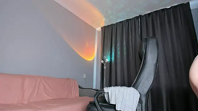 emy lovee online show from 03-07-26, 04:31