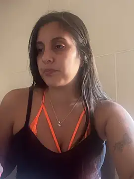 Jimena luvv online show from 02-06-26, 06:55