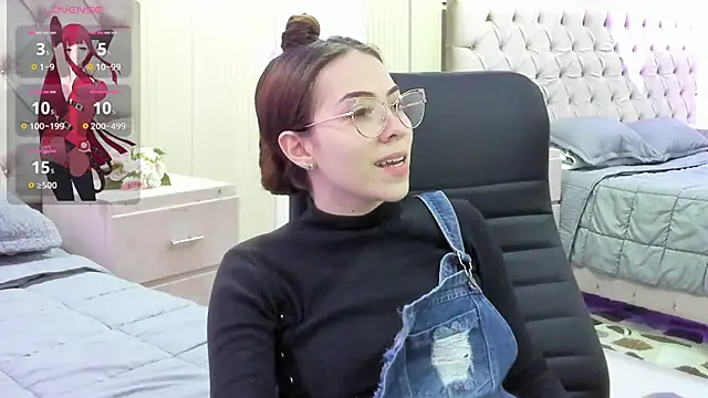 lizzyrossie online show from 06-13-26, 09:46
