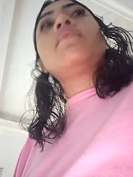 Layla em online show from 02-13-26, 12:34