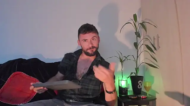 Snapshot of Erickpritz_xh chatting on 04-19-26, 01:16 Erickpritz xh online show from 04-19-26, 01:16