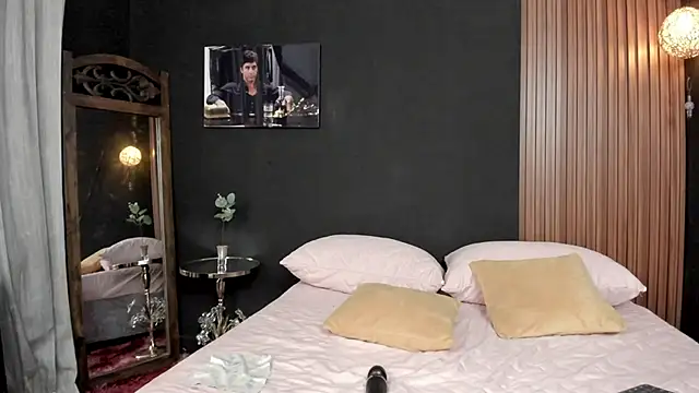 luna sunflower   online show from 06-11-26, 02:53