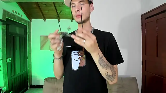 Snapshot of Vlad__night chatting on 03-13-26, 03:46 Vlad night online show from 03-13-26, 03:46