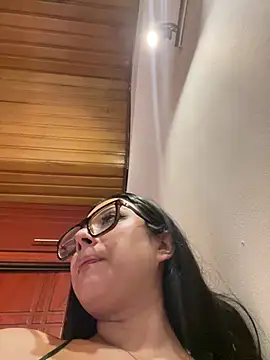 Violetta pinkk1 online show from 02-18-26, 04:41