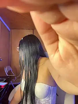 Violetta pinkk1 online show from 03-04-26, 04:29