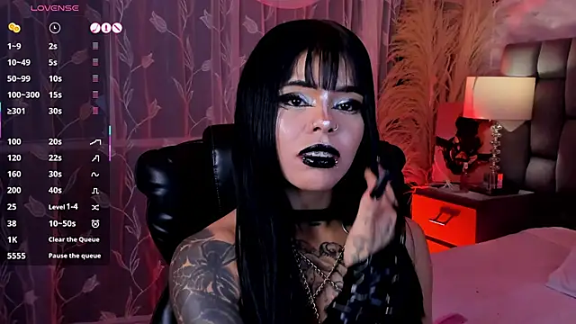 SweetDevil 7 online show from 06-21-26, 11:29