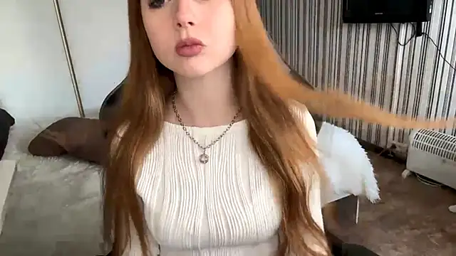 EmilyBubble online show from 02-09-26, 08:18