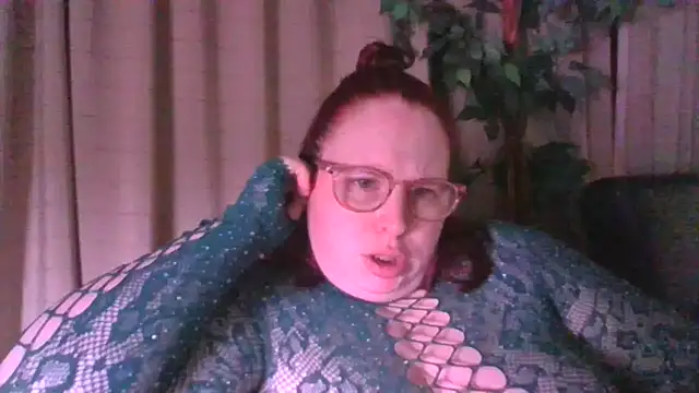 Snapshot of Sarahtjeuh_ chatting on 03-08-26, 07:28 Sarahtjeuh online show from 03-08-26, 07:28