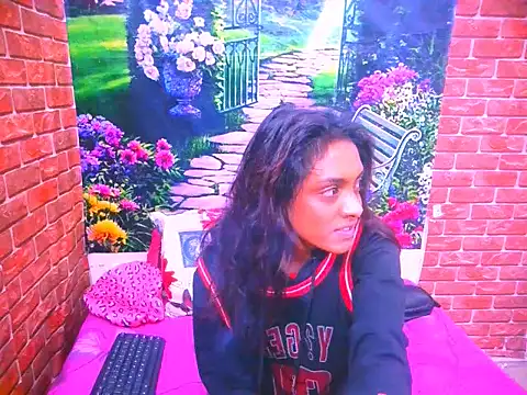 IndianPretty14u2Luv online show from 06-14-26, 05:09