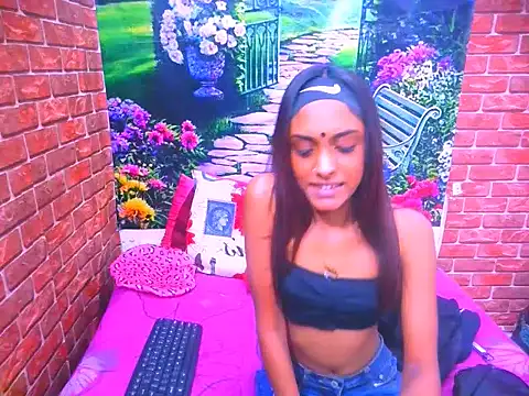 IndianPretty14u2Luv online show from 06-15-26, 05:09