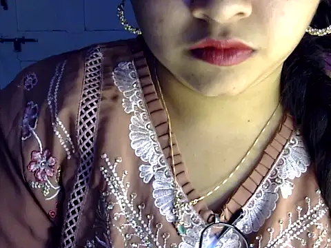 Cute Aliyaa online show from 07-24-26, 01:53